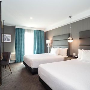 Signature Room 2 Queen Beds